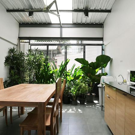 Phresh Hostel Bangkok Ngoại thất bức ảnh