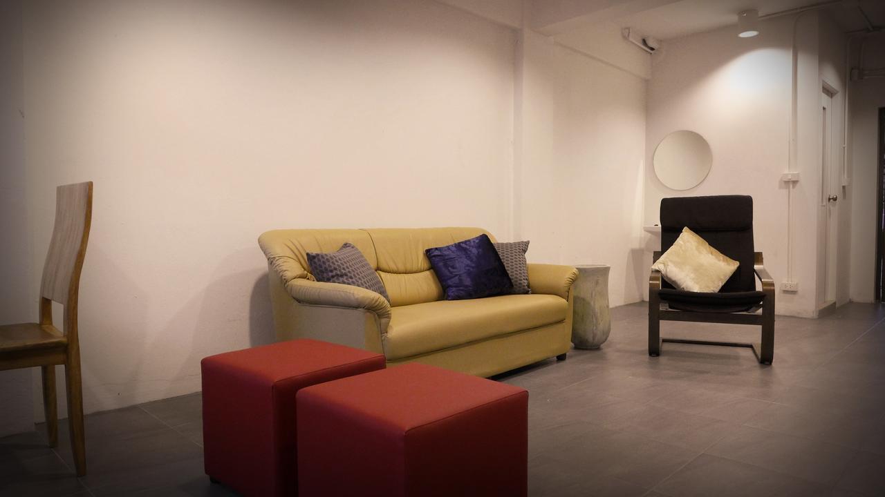 Phresh Hostel Bangkok Ngoại thất bức ảnh