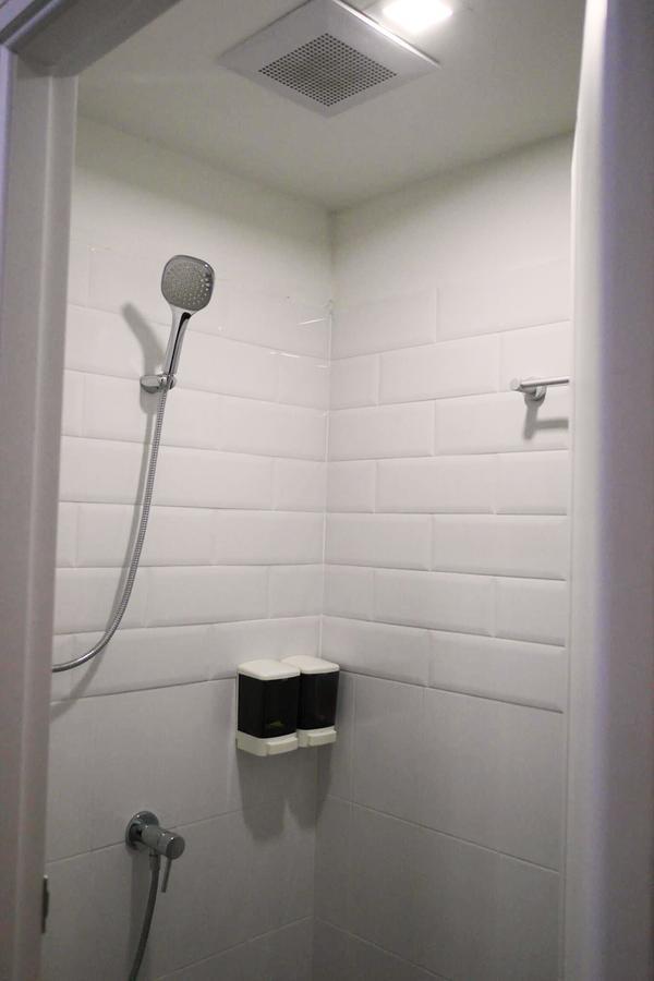 Phresh Hostel Bangkok Ngoại thất bức ảnh